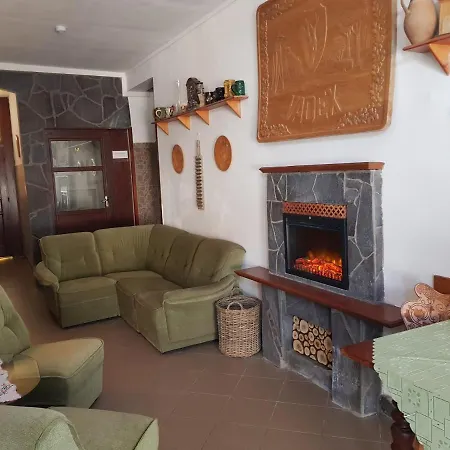 Leganyi Apartmanhaz אגר