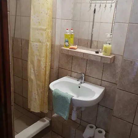 Leganyi Apartmanhaz Lejlighed Eger