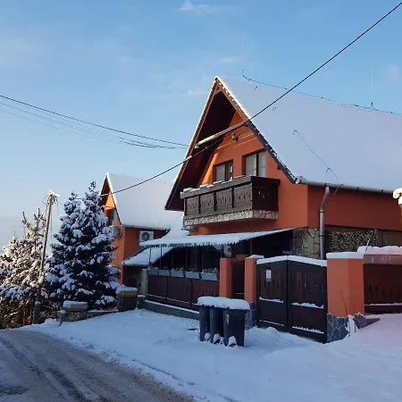 Leganyi Apartmanhaz Apartament