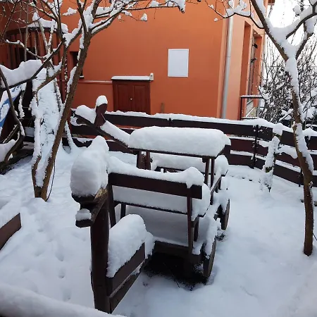 Apartament Leganyi Apartmanhaz