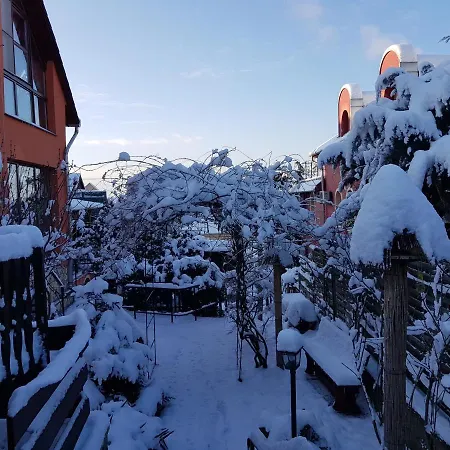 Leganyi Apartmanhaz Eger