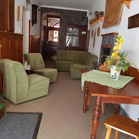 Leganyi Apartmanhaz Eger