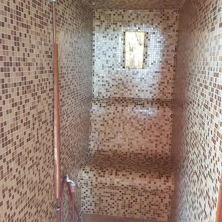 Leganyi Apartmanhaz