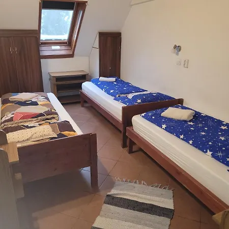 Leganyi Apartmanhaz * Eger