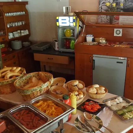 Leganyi Apartmanhaz Apartament Eger