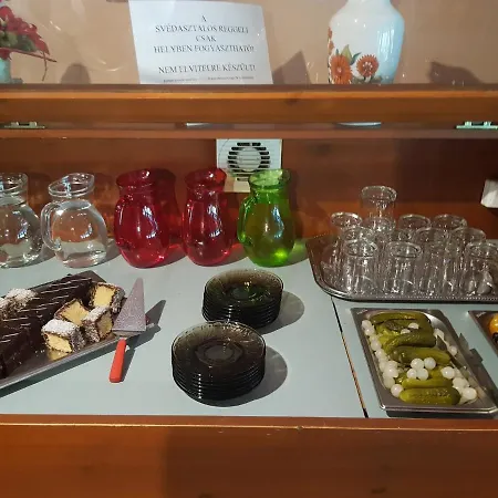 Leganyi Apartmanhaz Eger