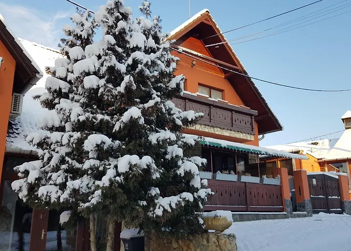 Leganyi Apartmanhaz Διαμέρισμα Έγκερ