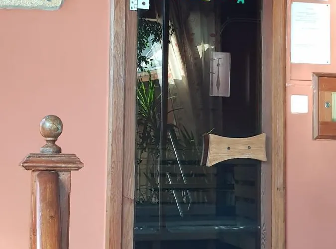 Leganyi Apartmanhaz *