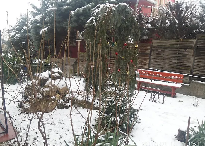 Leganyi Apartmanhaz *