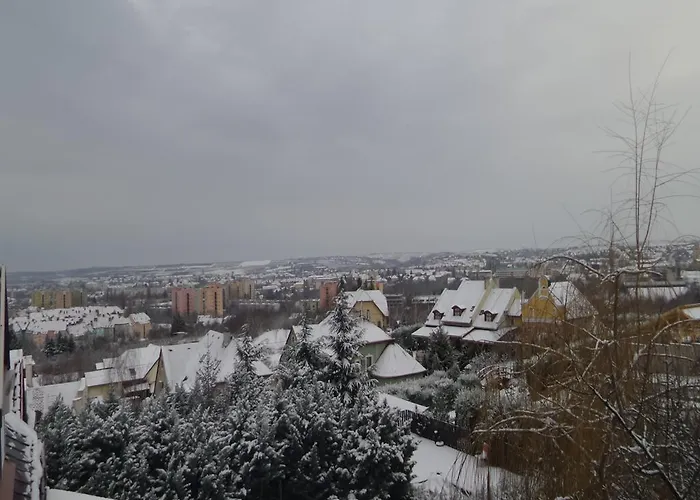 Leganyi Apartmanhaz Έγκερ