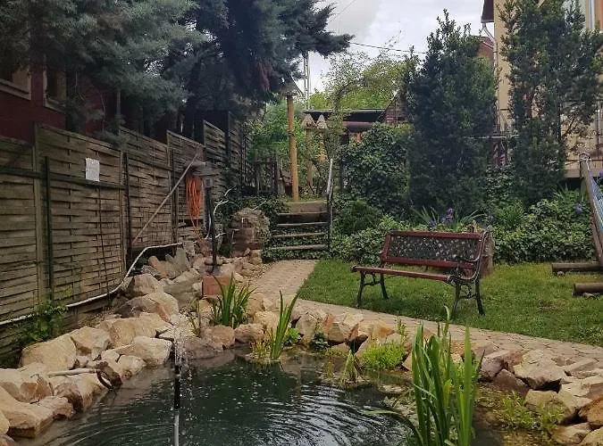 Leganyi Apartmanhaz *