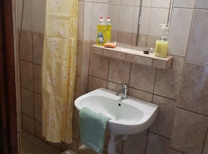 Leganyi Apartmanhaz Apartament Eger